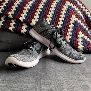 Men’s Nike Free Run SZ 9.5